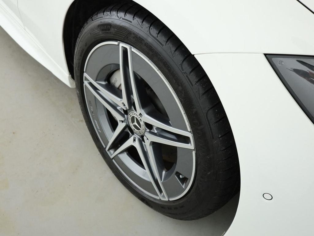 Mercedes-Benz C 300 2025