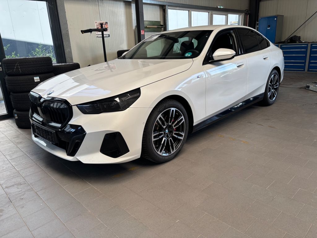 BMW 540 2025