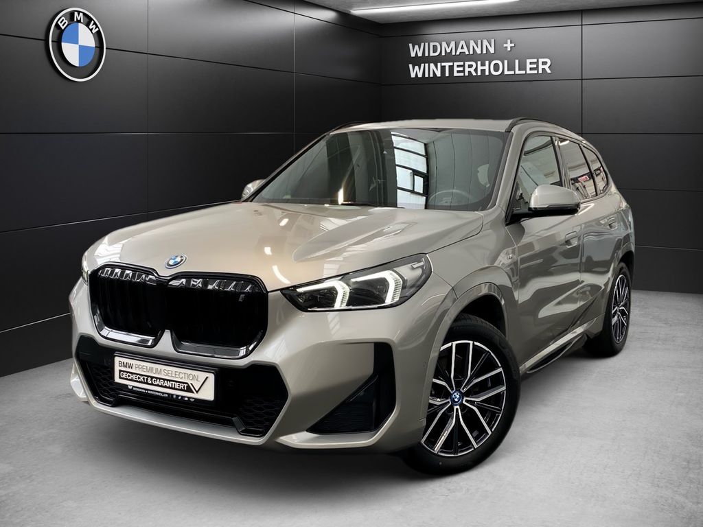 BMW iX1 2023