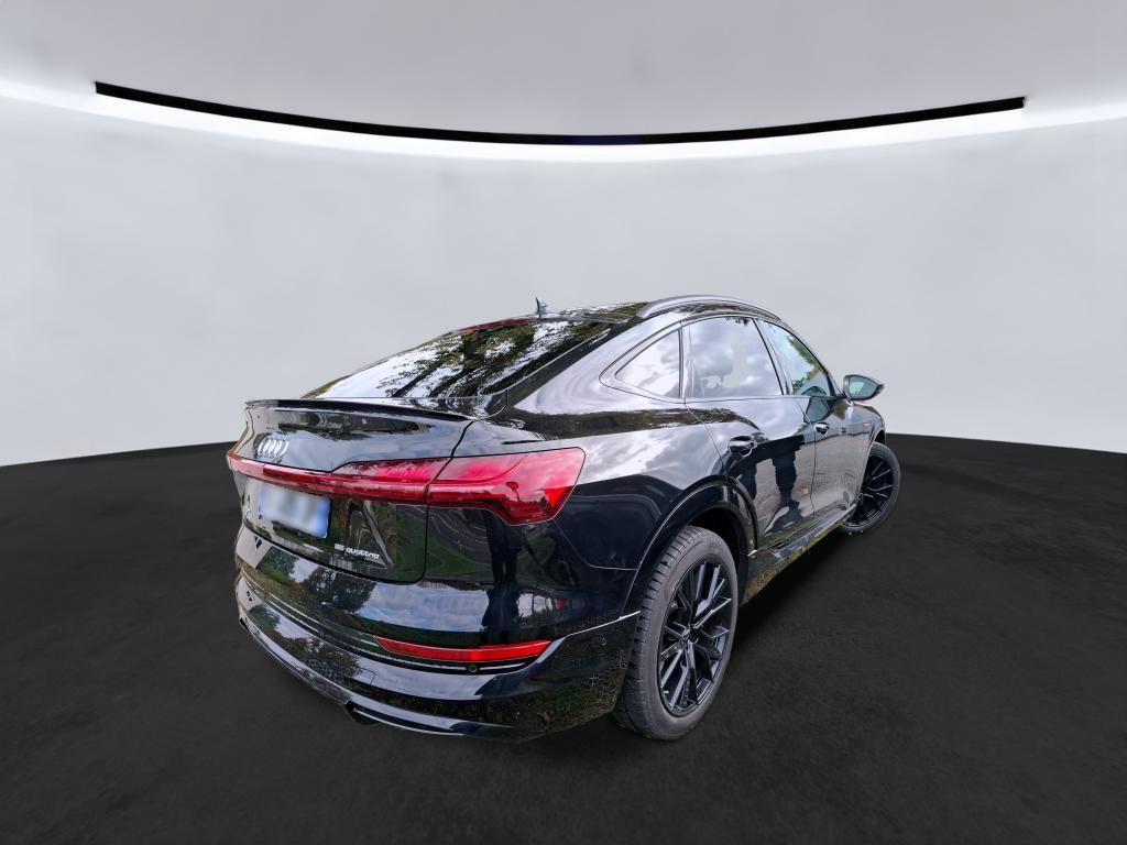Audi e-tron 2023