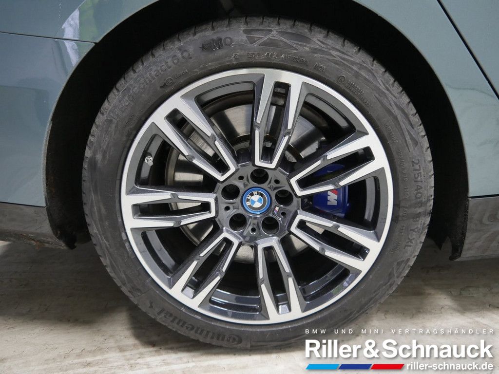 BMW i5 2024