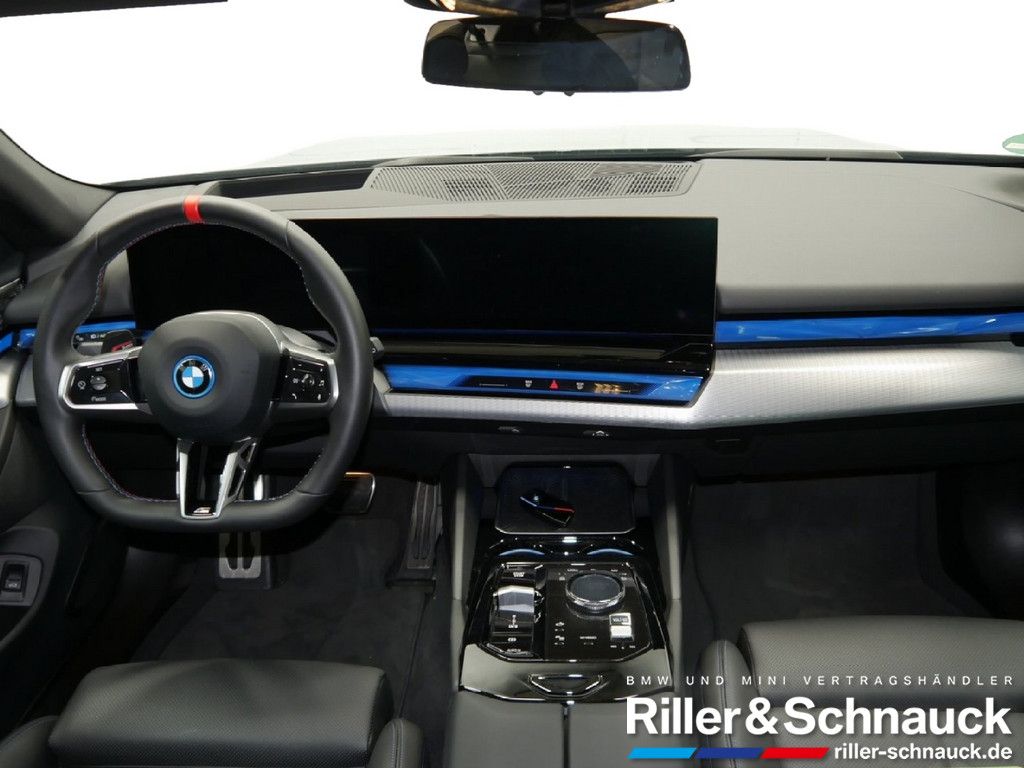 BMW i5 2024