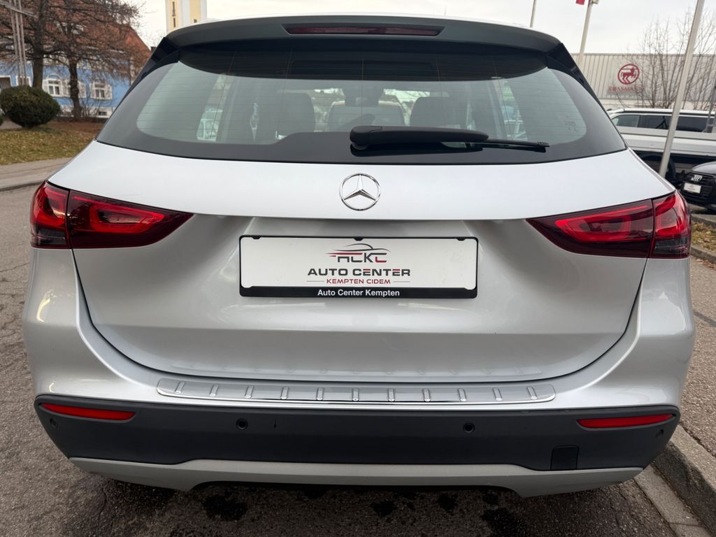 Mercedes-Benz GLA 220 2021