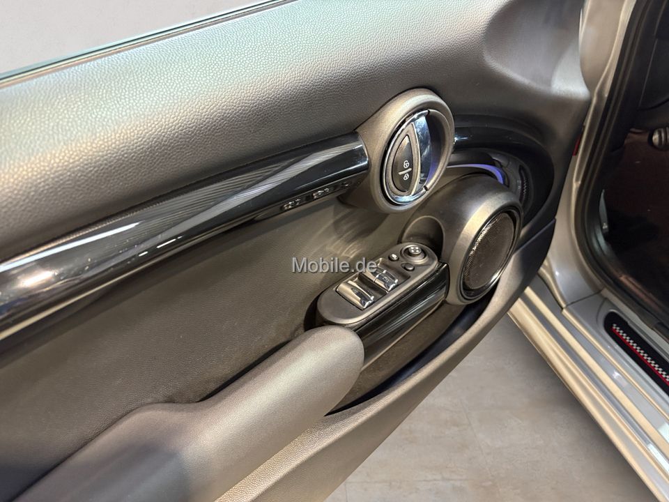 MINI John Cooper Works Cabrio 2023