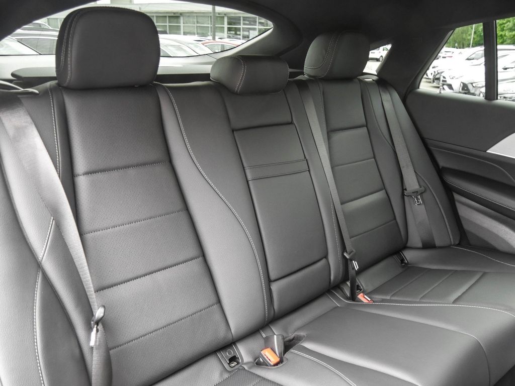 Mercedes-Benz GLE 350 2025