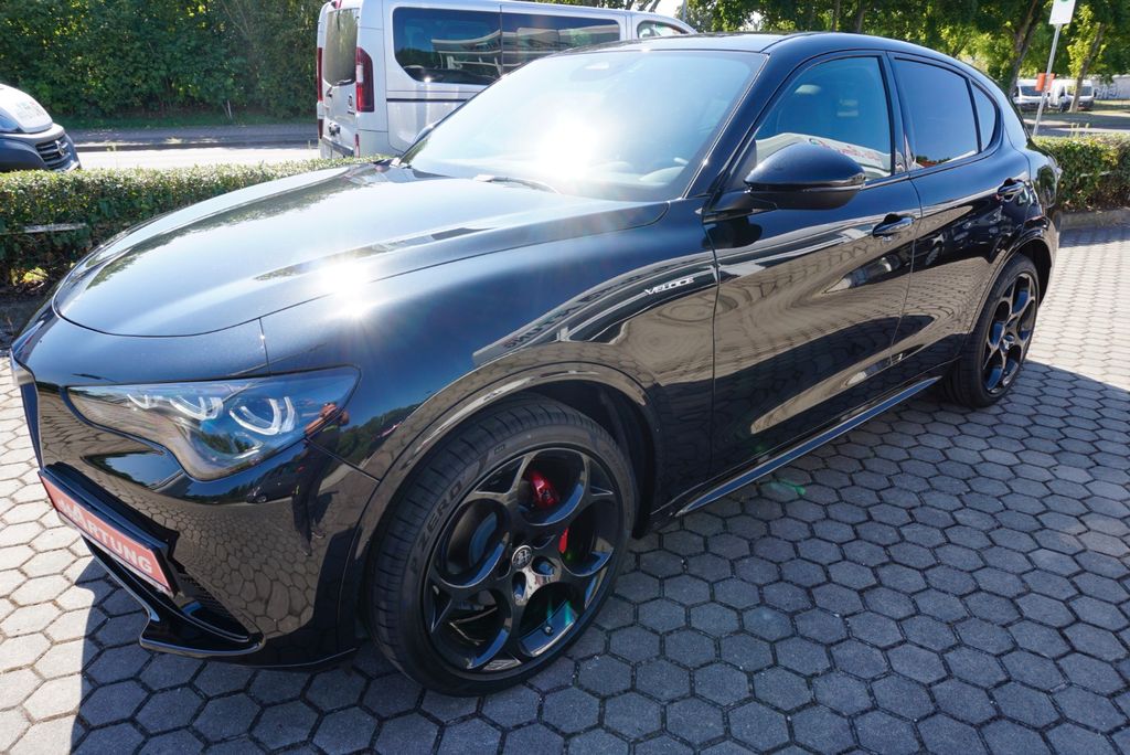 Alfa Romeo Stelvio 2025