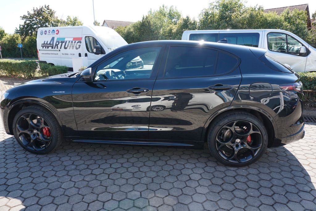 Alfa Romeo Stelvio 2025