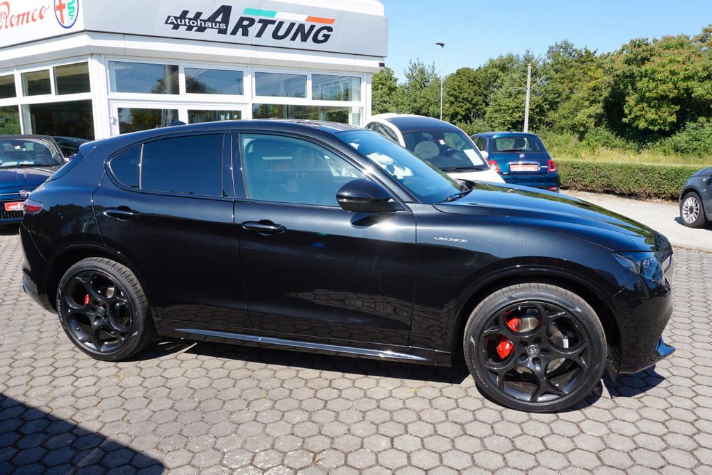 Alfa Romeo Stelvio 2025