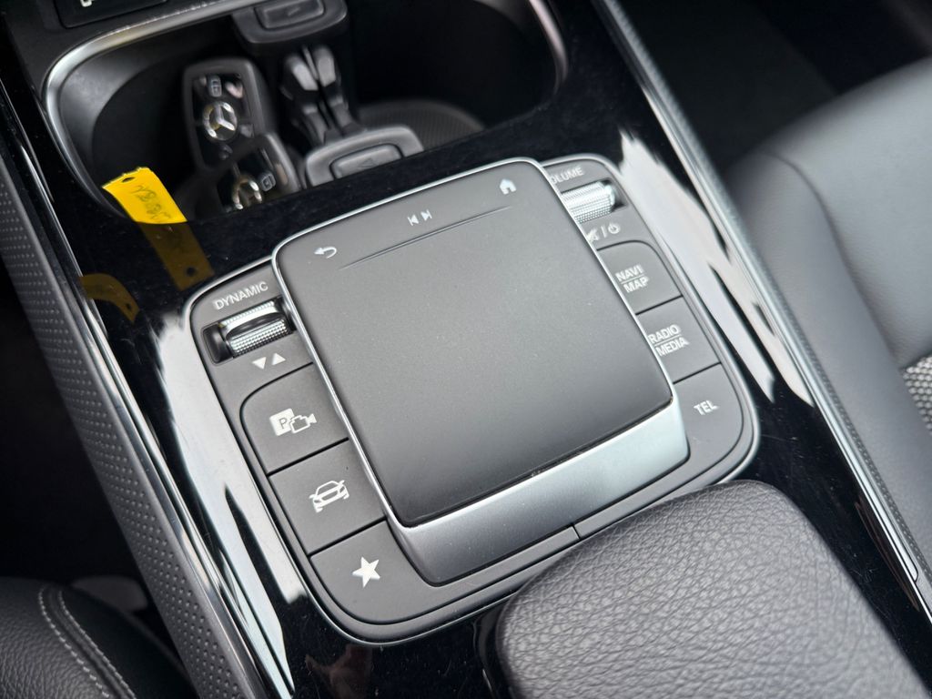 Mercedes-Benz GLA 220 2021