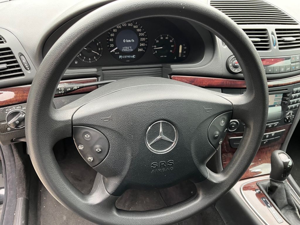 Mercedes-Benz E 240 2003