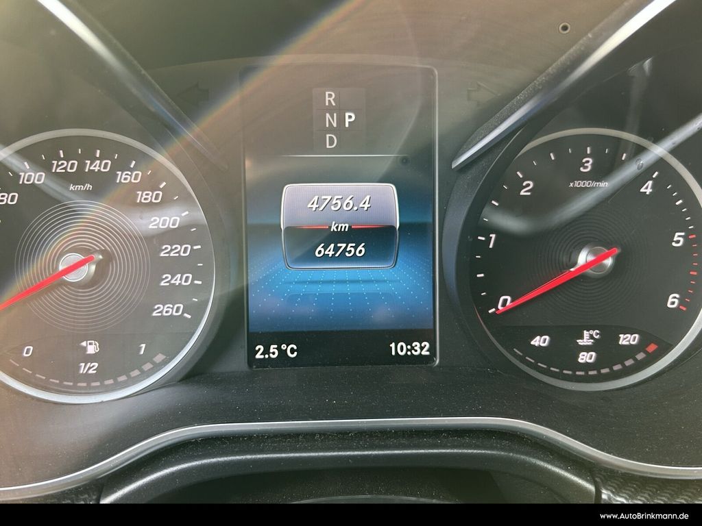 Mercedes-Benz V 300 2021