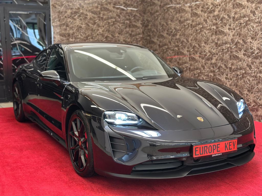 Porsche Taycan 2023