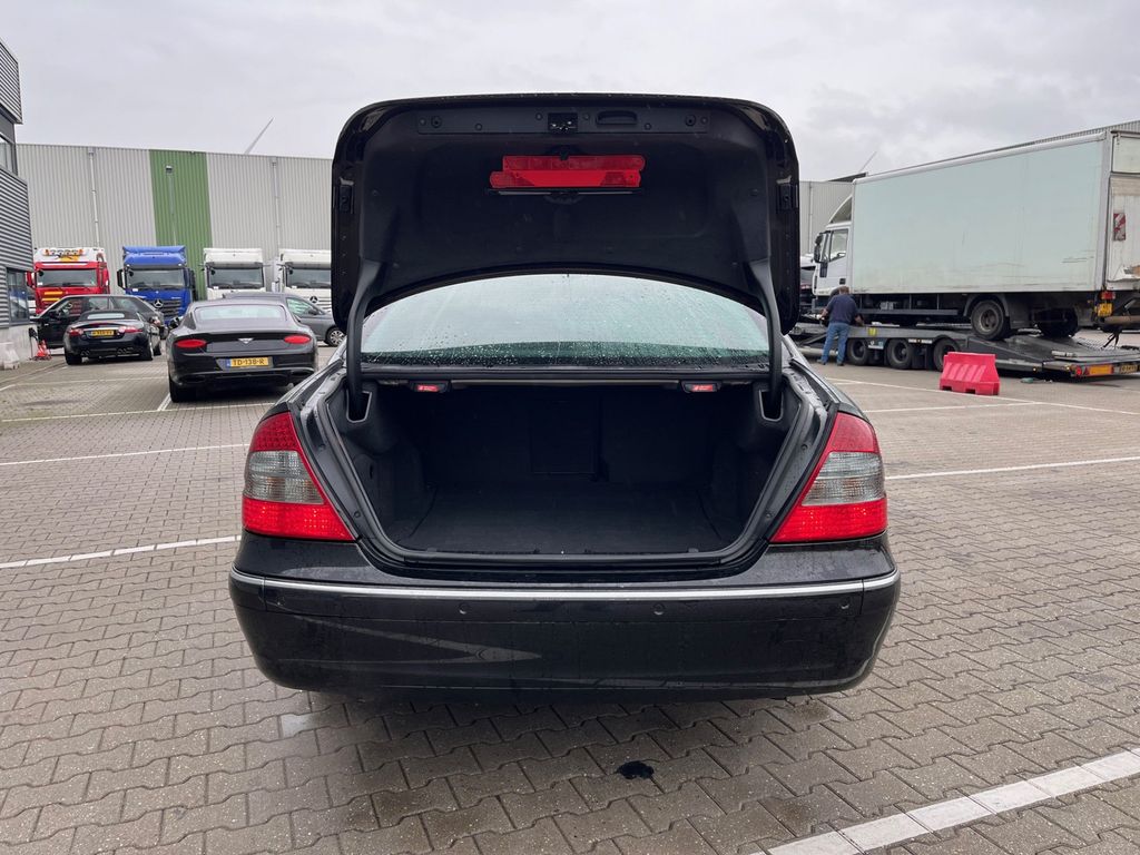 Mercedes-Benz E 240 2003