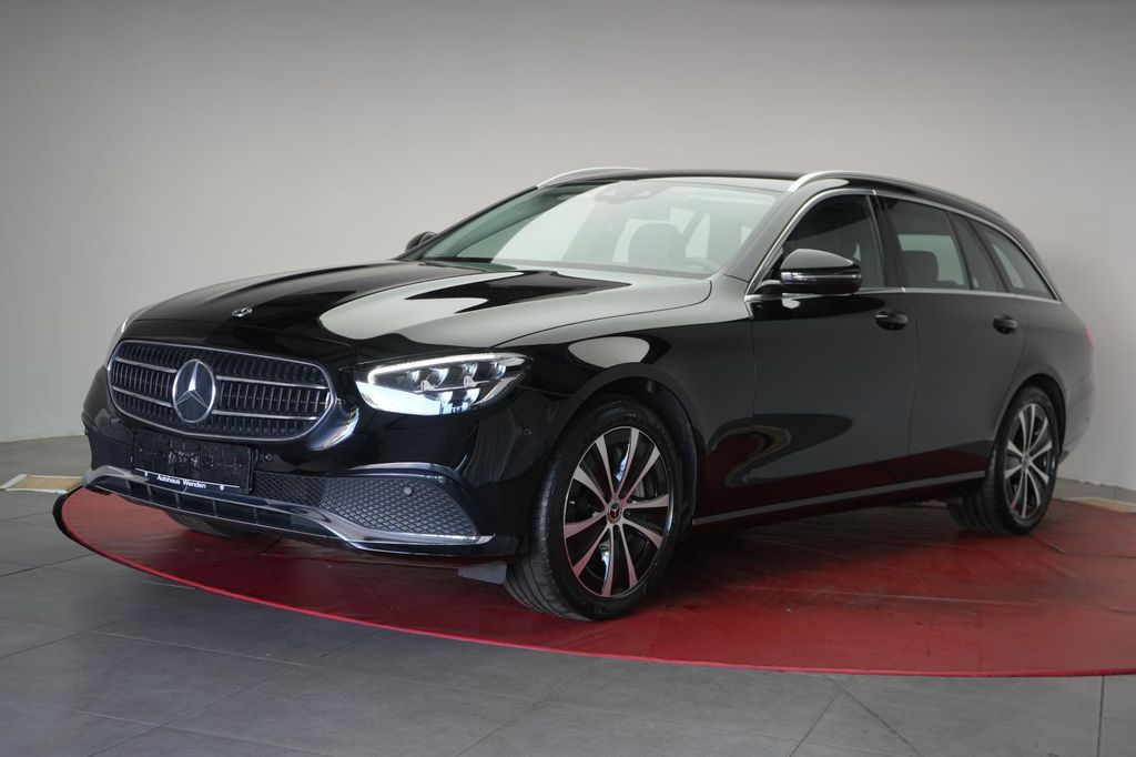 Mercedes-Benz E 300 2022