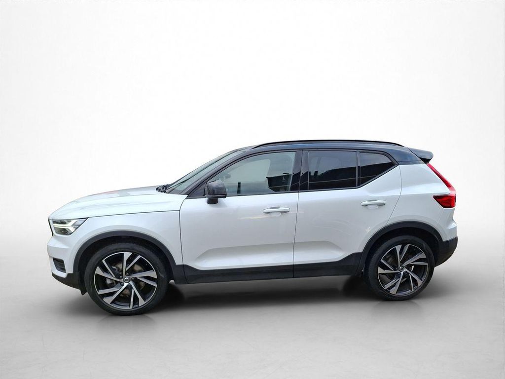 Volvo XC40 2021