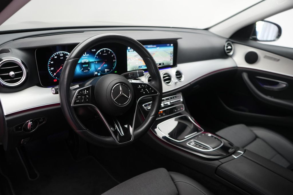 Mercedes-Benz E 300 2022