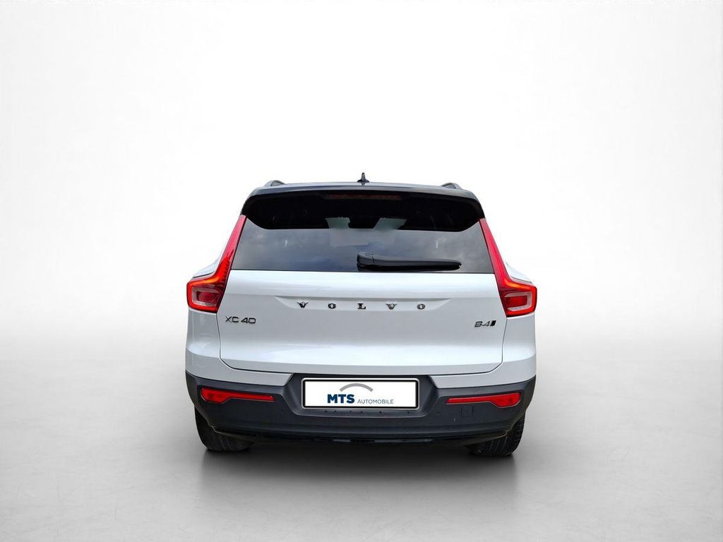 Volvo XC40 2021