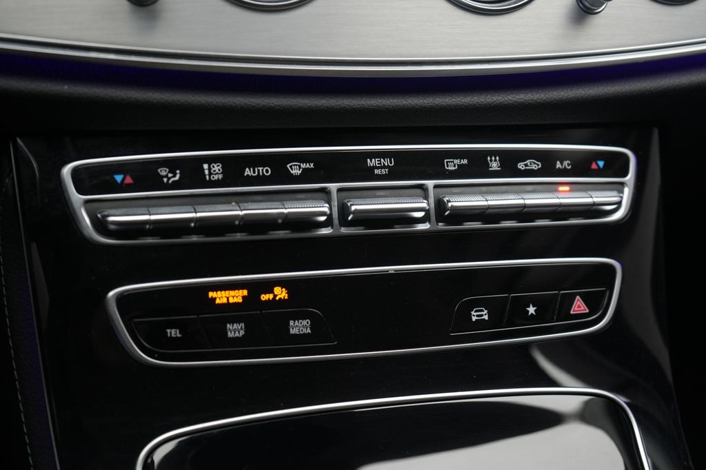 Mercedes-Benz E 300 2022