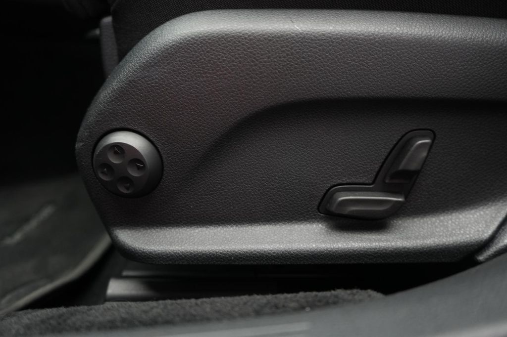 Mercedes-Benz E 300 2022