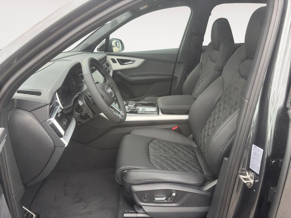 Audi SQ7 2025