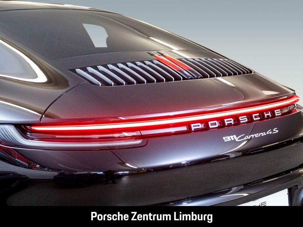 Porsche 992 2024