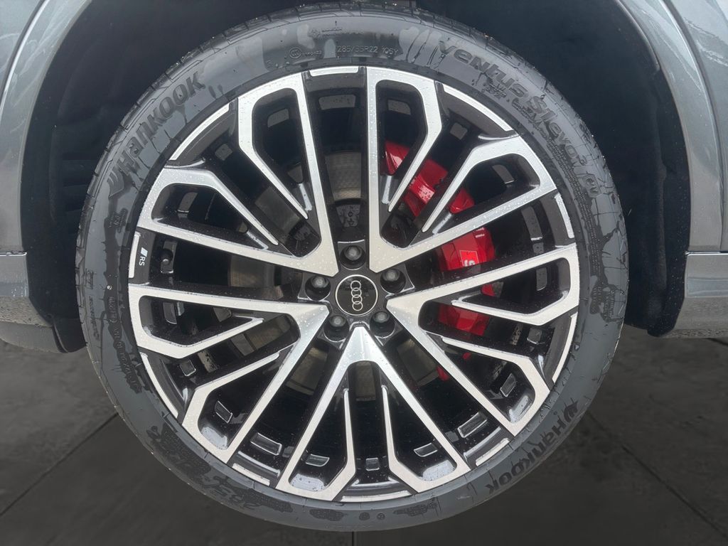 Audi SQ7 2025