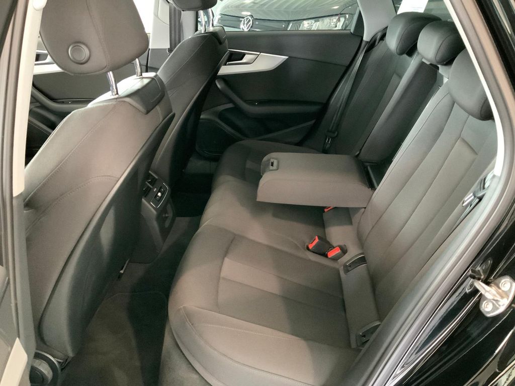 Audi A4 2024