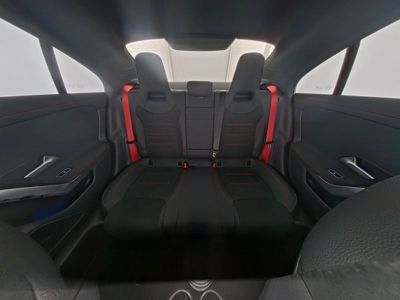 Mercedes-Benz CLA 35 AMG 2024