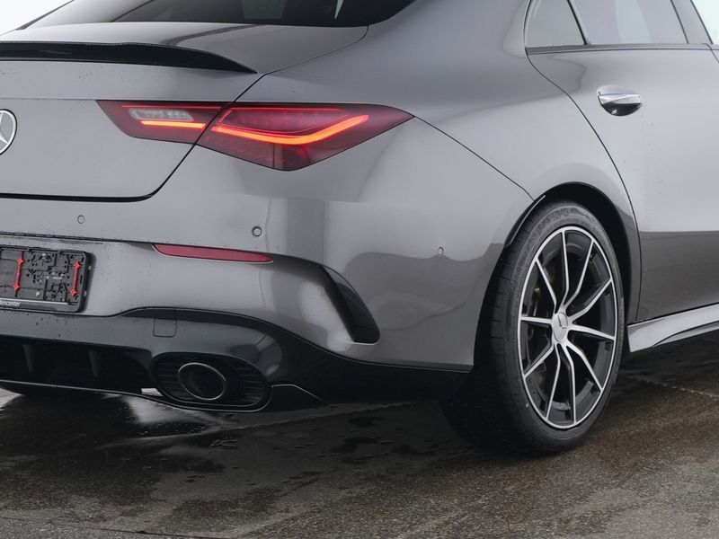 Mercedes-Benz CLA 35 AMG 2024