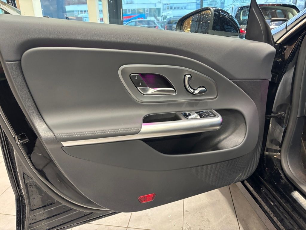 Mercedes-Benz CLA 250 2025