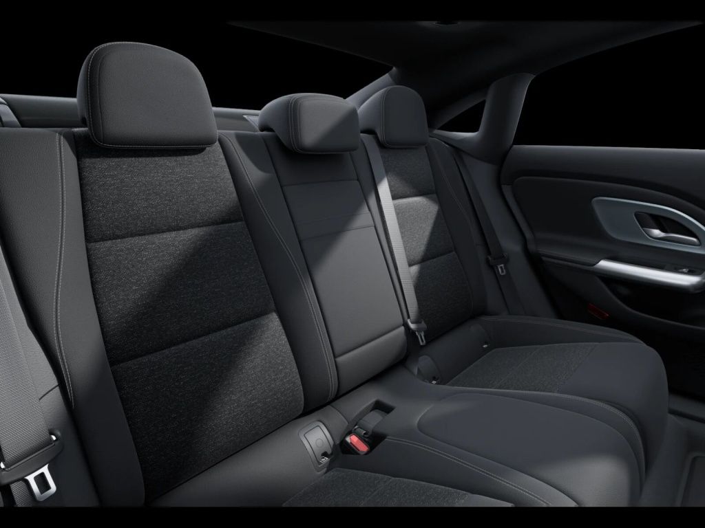 Mercedes-Benz CLA 250 2025