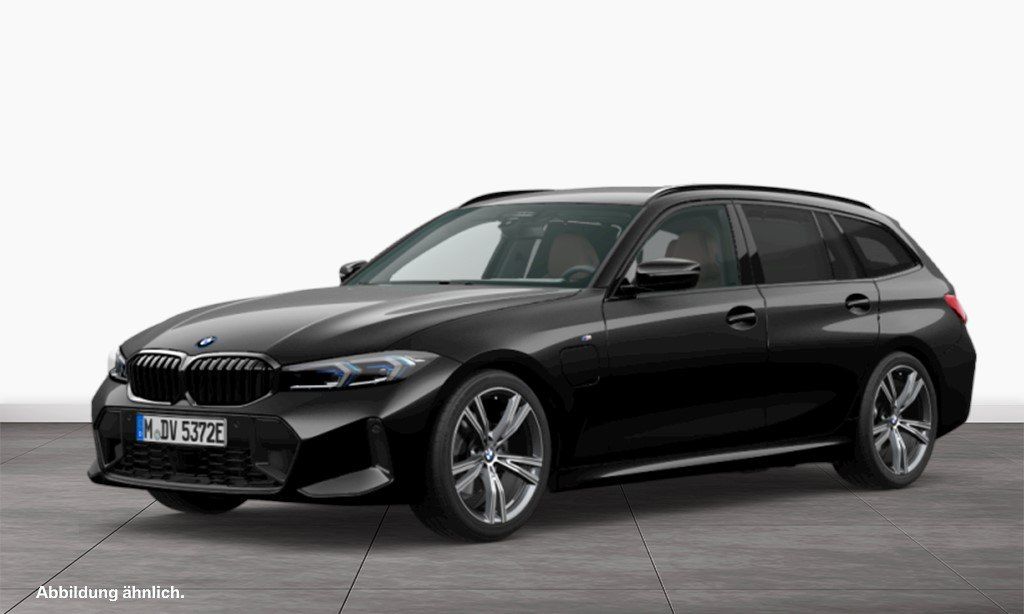 BMW 330 2022