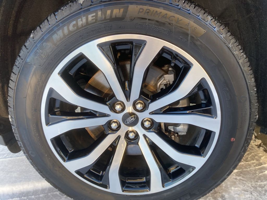 Ford Explorer 2024