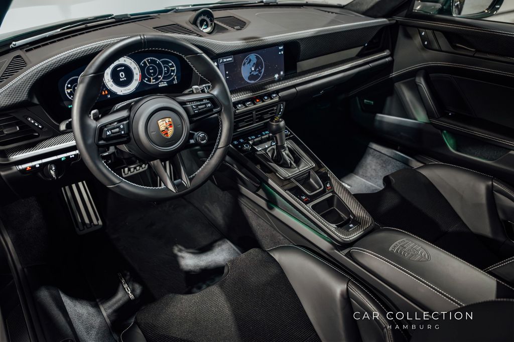 Porsche 992 2025
