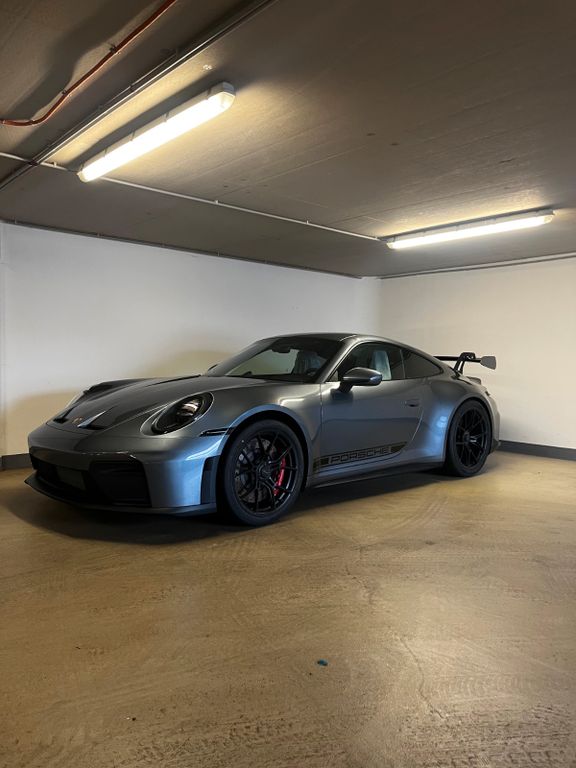 Porsche 992