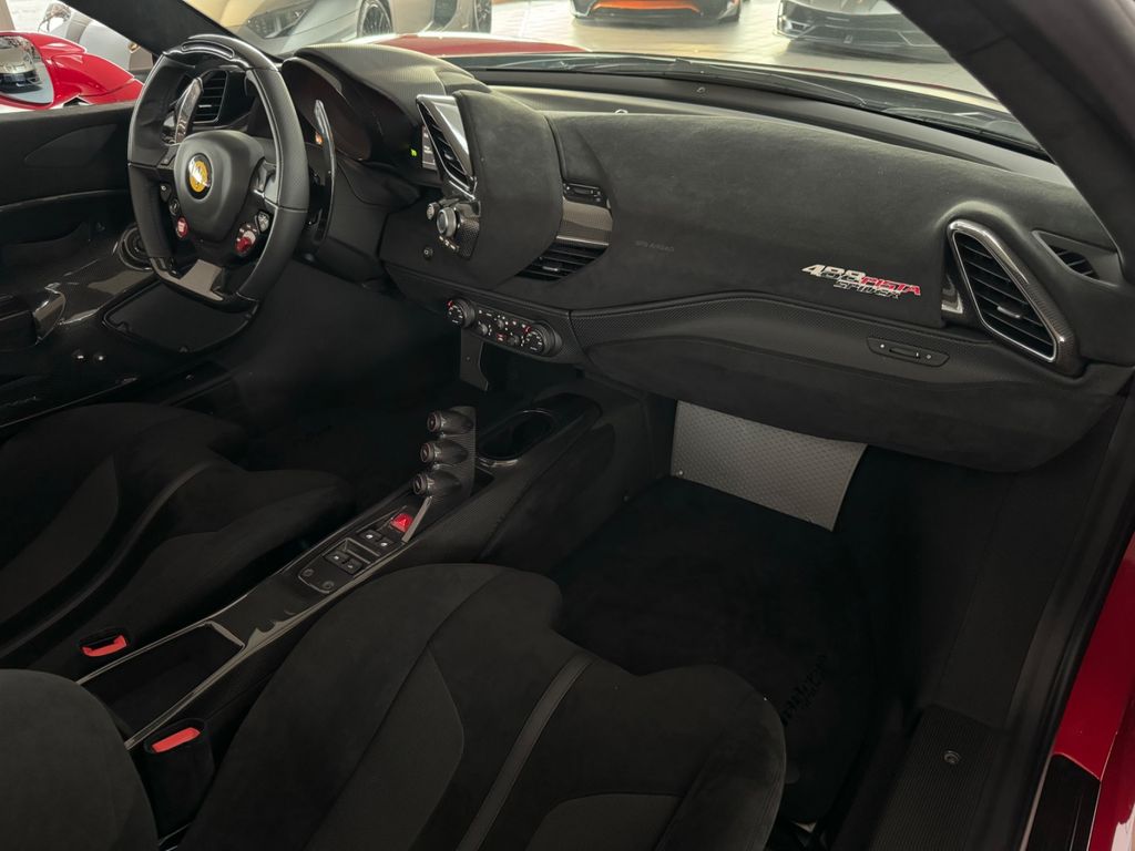 Ferrari 488 Pista 2020