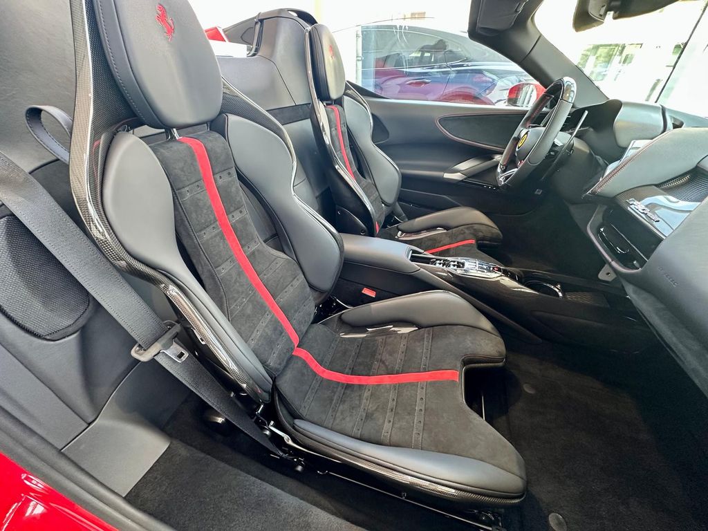 Ferrari SF90 2024
