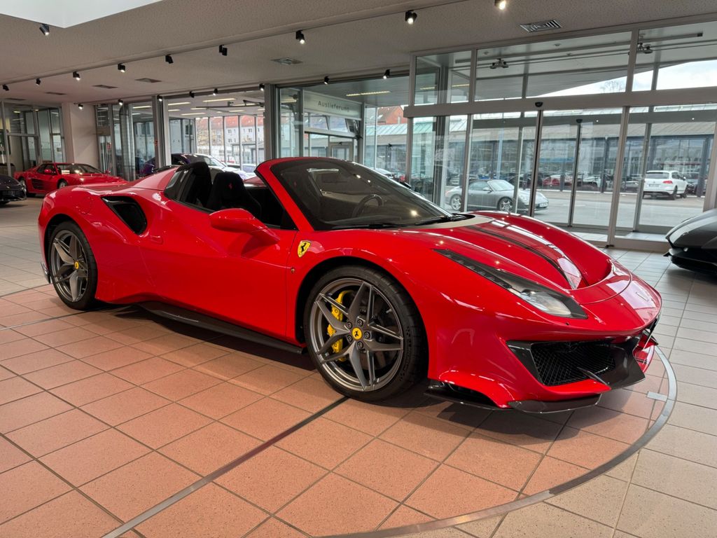 Ferrari 488 Pista 2020