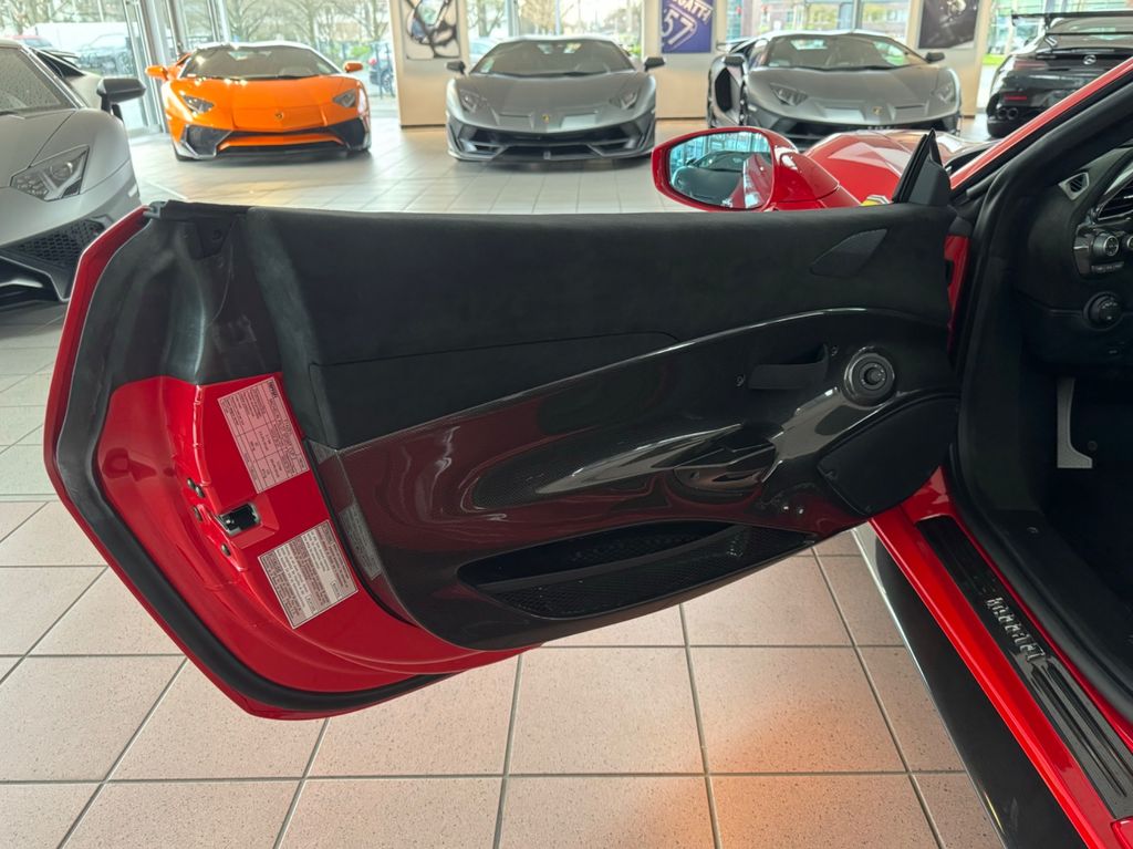 Ferrari 488 Pista 2020