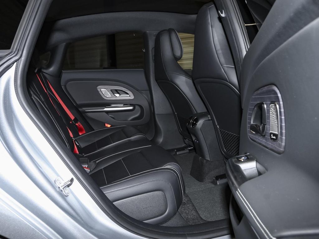 Mercedes-Benz CLA 350 2026