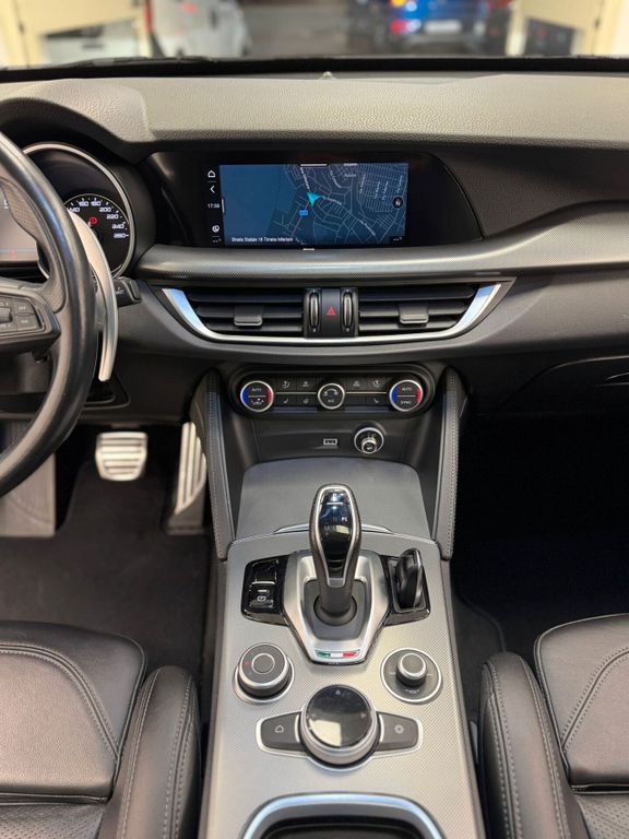 Alfa Romeo Stelvio 2022