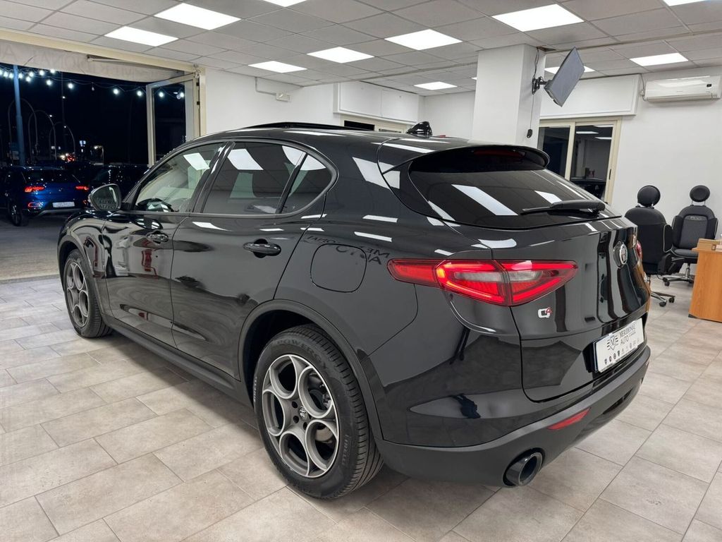 Alfa Romeo Stelvio 2022