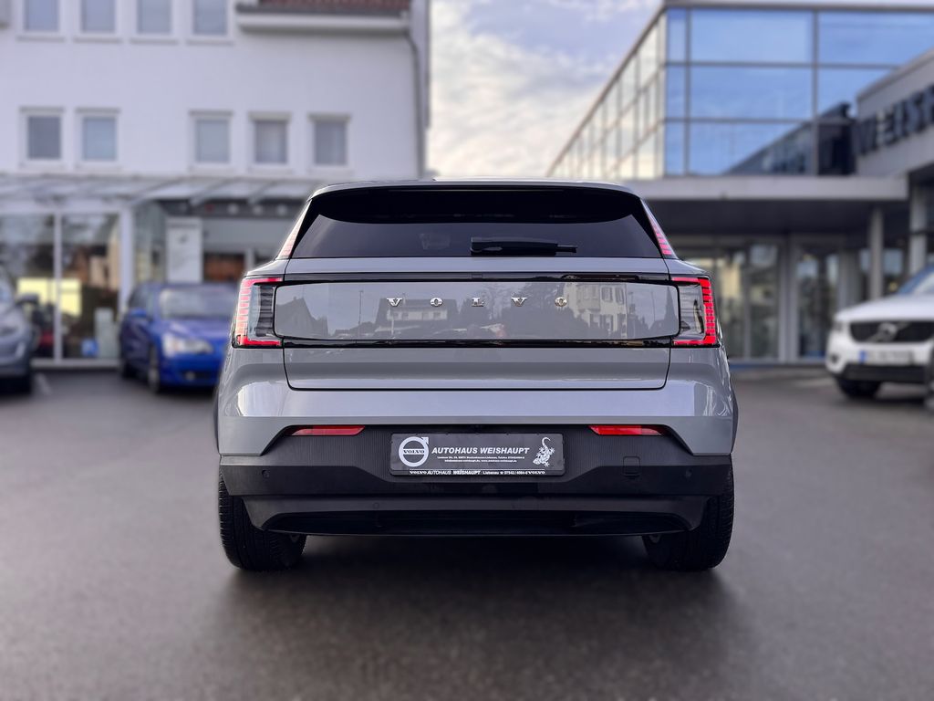Volvo EX30 2024