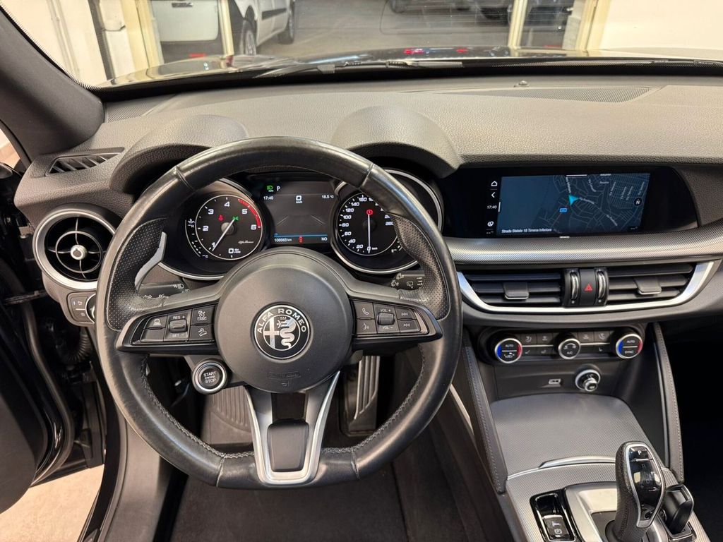 Alfa Romeo Stelvio 2022