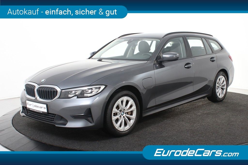 BMW 330 2020