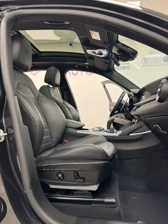 Alfa Romeo Stelvio 2022