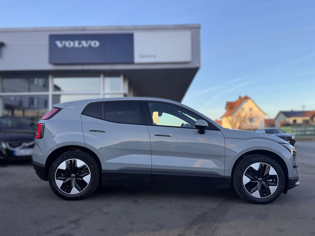 Volvo EX30 2024