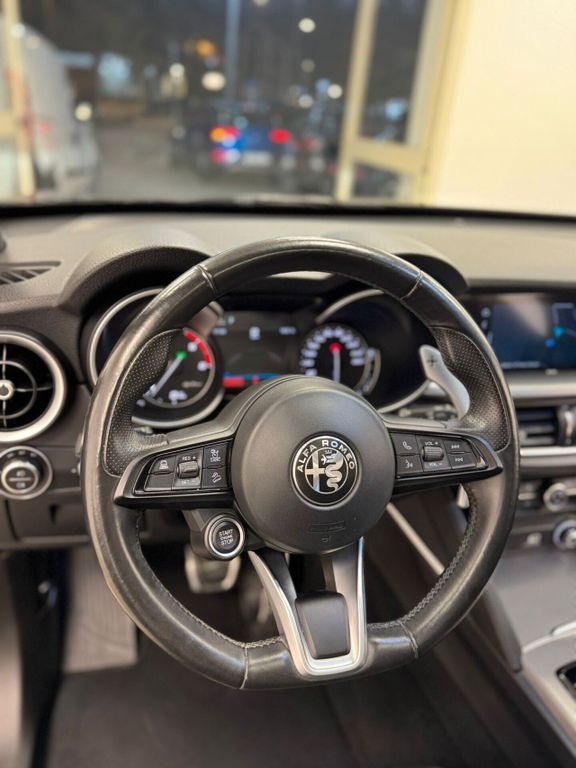 Alfa Romeo Stelvio 2022