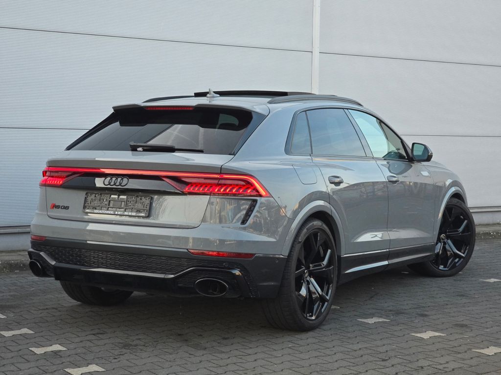 Audi RSQ8 2024