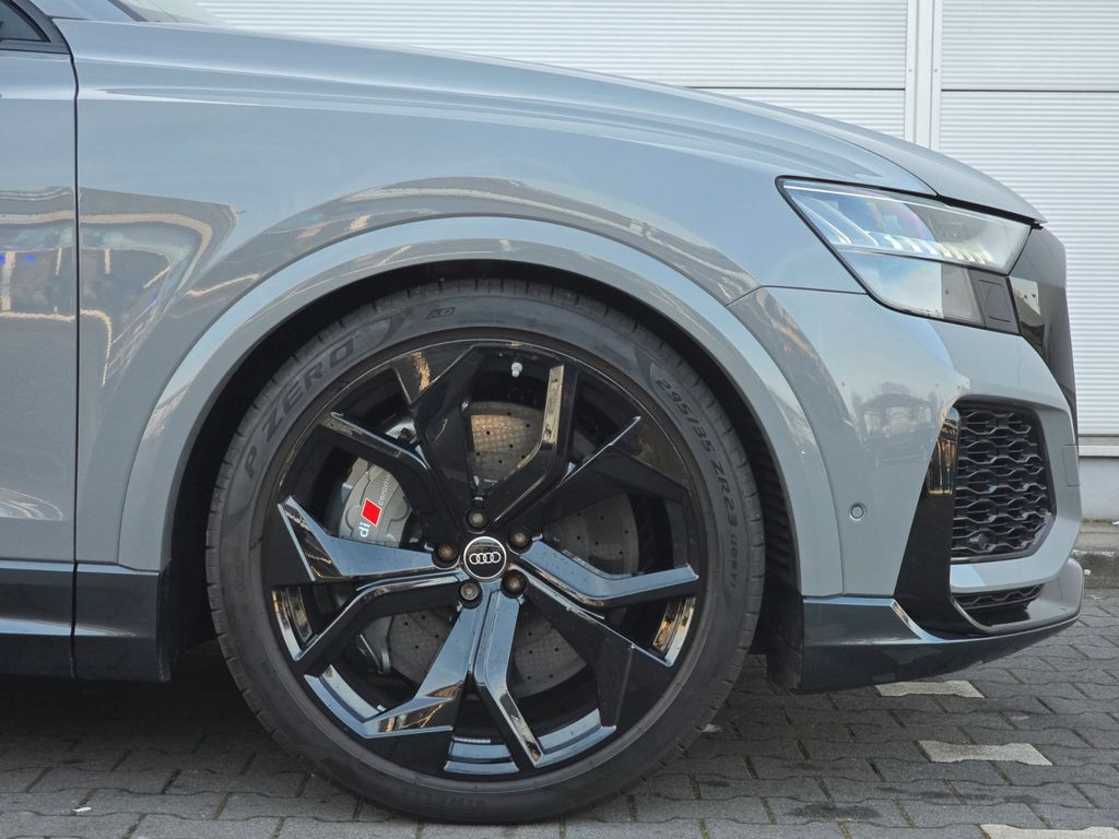 Audi RSQ8 2024